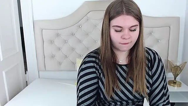 Snapshot of AbbyPleasure chatting on December 3, 12:38 pm AbbyPleasure online show from December 3, 12:38 pm