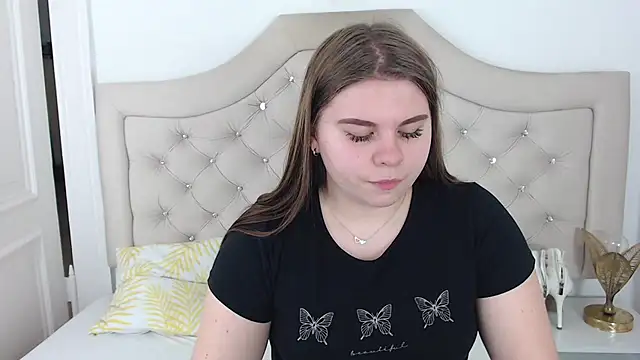 Snapshot of AbbyPleasure chatting on December 11, 3:05 pm AbbyPleasure online show from December 11, 3:05 pm