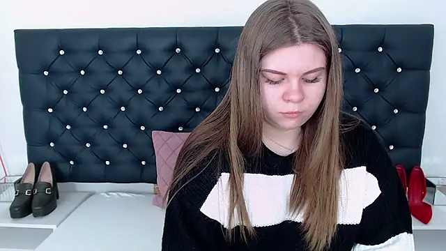 Snapshot of AbbyPleasure chatting on February 13, 9:41 am AbbyPleasure online show from February 13, 9:41 am