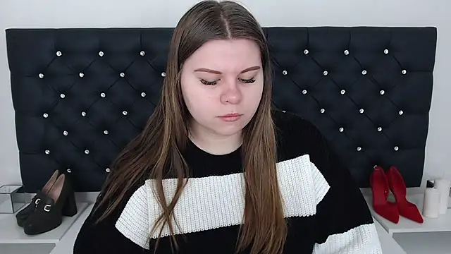 Snapshot of AbbyPleasure chatting on March 3, 9:44 am AbbyPleasure online show from March 3, 9:44 am