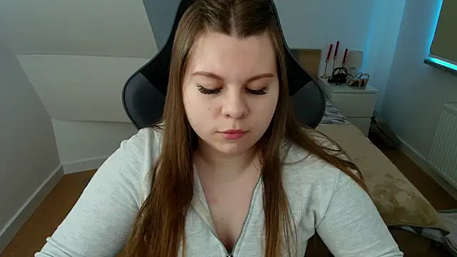 Snapshot of AbbyPleasure chatting on April 21, 9:59 am AbbyPleasure online show from April 21, 9:59 am