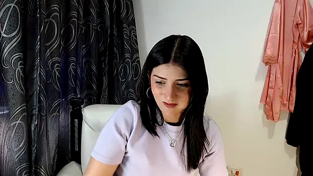 Snapshot of ZajiraShane chatting on January 27, 1:19 pm ZajiraShane online show from January 27, 1:19 pm