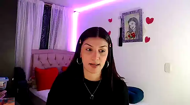 Snapshot of ZajiraShane chatting on February 21, 5:24 am ZajiraShane online show from February 21, 5:24 am