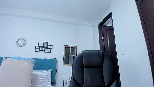 kamila lopez online show from October 30, 11:16 pm