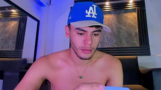 Snapshot of liam_genner_ chatting on September 22, 8:00 pm liam genner online show from September 22, 8:00 pm
