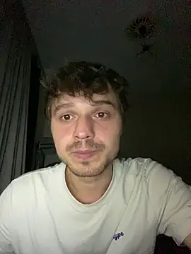 oguuxum online show from April 3, 9:13 pm