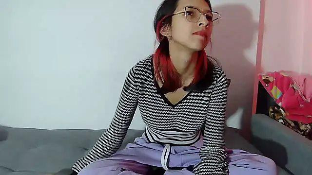 Katalleya jyj online show from January 22, 2:46 pm