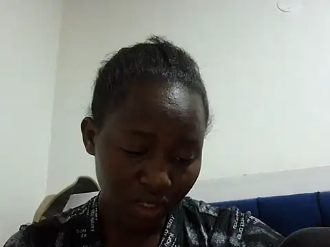 Seeexxxy-bree online show from April 14, 7:03 am