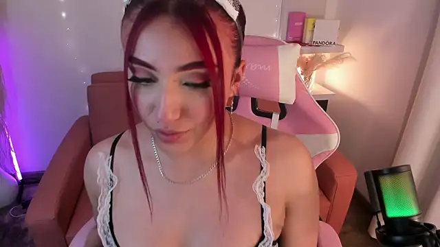 Snapshot of veronicaxx69 chatting on April 26, 4:21 am veronicaxx69 online show from April 26, 4:21 am