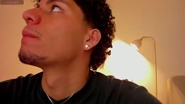Snapshot of Curlblue chatting on September 28, 12:49 am Curlblue online show from September 28, 12:49 am