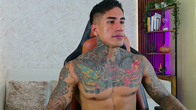 AdanReilly online show from October 25, 2:46 pm