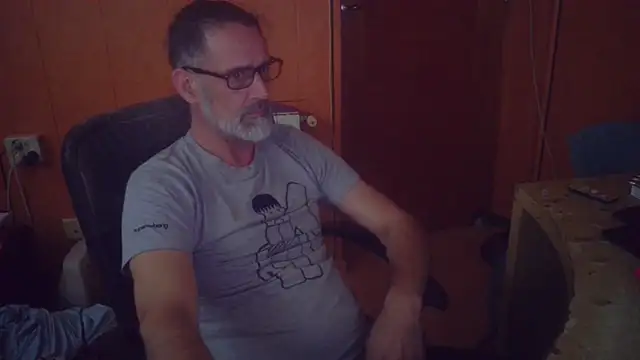 Snapshot of Lia_Y_PatrickX chatting on October 10, 12:53 am Lia Y PatrickX online show from October 10, 12:53 am