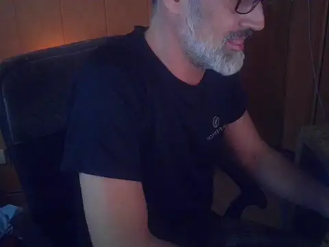 Snapshot of Lia_Y_PatrickX chatting on October 12, 11:26 pm Lia Y PatrickX online show from October 12, 11:26 pm
