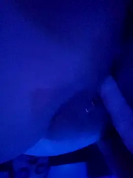 Snapshot of CurvySquirter69 chatting on February 22, 7:40 am CurvySquirter69 online show from February 22, 7:40 am