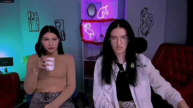 Snapshot of scarlet_mooore chatting on March 3, 8:54 pm scarlet mooore online show from March 3, 8:54 pm