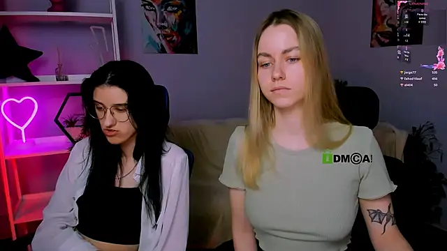 Snapshot of scarlet_mooore chatting on March 11, 2:32 am scarlet mooore online show from March 11, 2:32 am