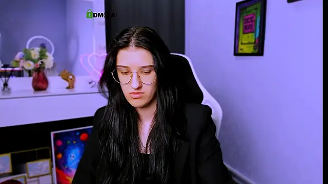 Snapshot of scarlet_mooore chatting on March 21, 11:12 pm scarlet mooore online show from March 21, 11:12 pm