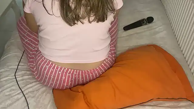 Ceyceys online show from November 18, 11:58 am