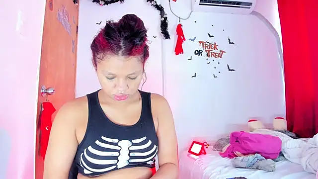 Emily Coper18 online show from October 10, 1:21 pm