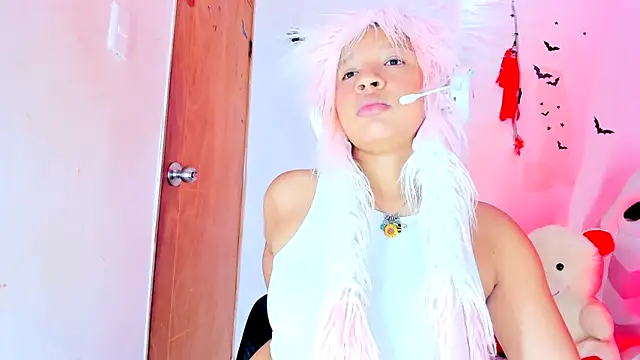 Emily Coper18 online show from February 2, 5:55 pm