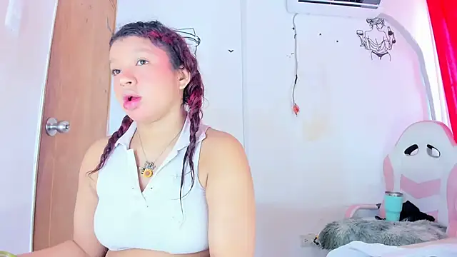 Emily Coper18 online show from March 1, 2:08 pm