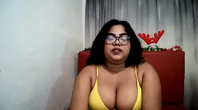 Snapshot of Indian_Lola00 chatting on December 20, 12:08 am Indian Lola00 online show from December 20, 12:08 am