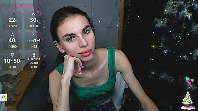 Snapshot of EmmyGreans chatting on December 21, 9:55 am EmmyGreans online show from December 21, 9:55 am