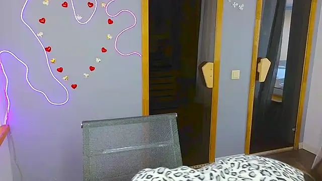 Snapshot of EmmyGreans chatting on February 25, 12:45 pm EmmyGreans online show from February 25, 12:45 pm