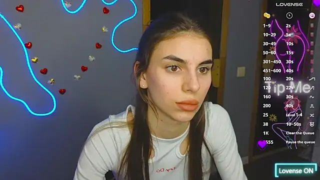 Snapshot of EmmyGreans chatting on March 13, 3:39 pm EmmyGreans online show from March 13, 3:39 pm