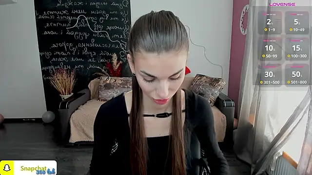 EmmyGreans online show from March 13, 6:42 am