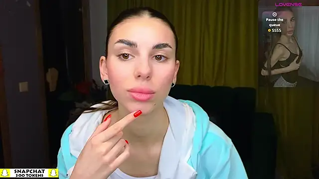 EmmyGreans online show from March 24, 6:40 am