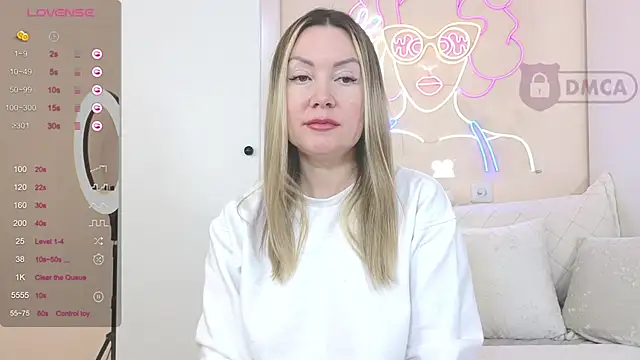 ElleCherry online show from January 16, 12:45 am