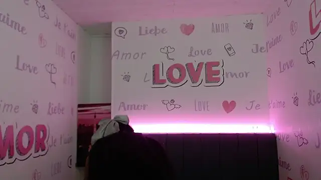 CrystalBrooke3x online show from February 6, 8:45 pm