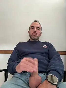 leon3875 online show from April 23, 3:25 pm