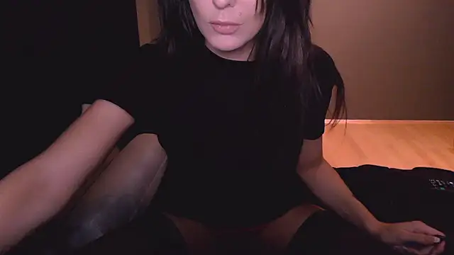 Saintrebella online show from December 9, 9:05 pm