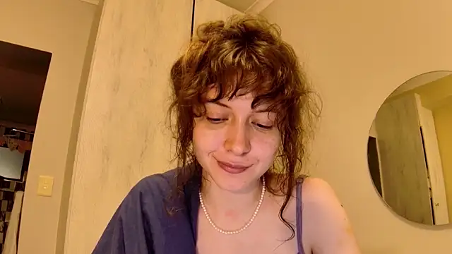 sun place online show from February 5, 9:30 pm