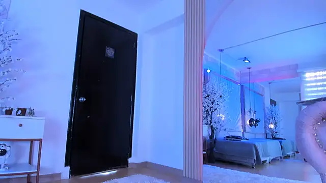 zephirahabney online show from February 10, 5:19 pm