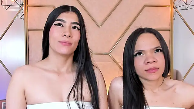 siara and zoe online show from January 15, 1:12 am