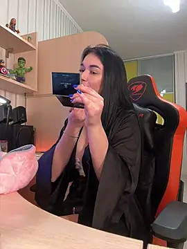 Julietta a online show from February 24, 8:25 pm