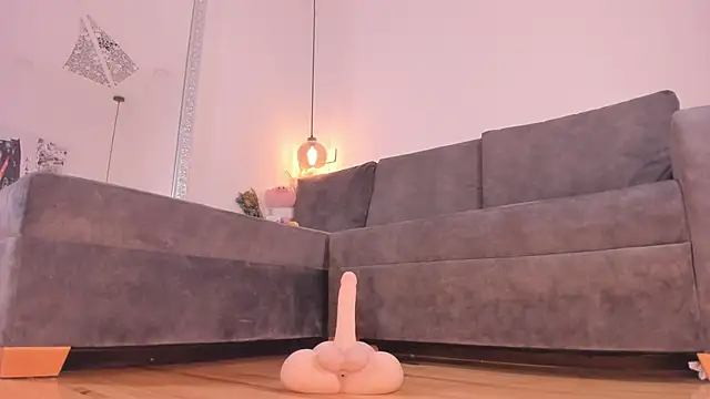 Snapshot of Isabella_francoo chatting on September 30, 12:21 pm Isabella francoo online show from September 30, 12:21 pm