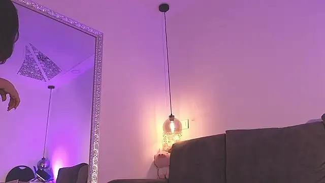 Isabella francoo online show from February 11, 11:48 am