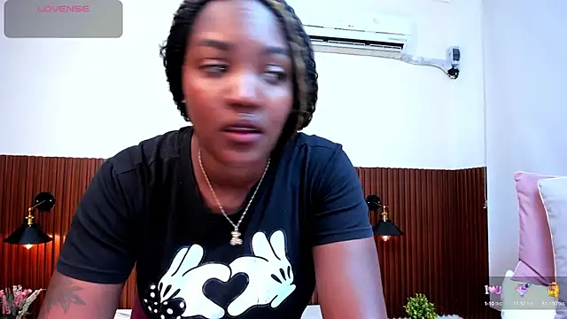 chanel brunette online show from February 15, 6:01 pm