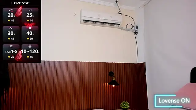 chanel brunette online show from October 6, 7:22 pm