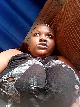 queennapal online show from March 28, 4:45 am