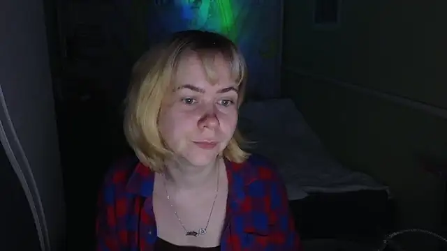 Riley Roo online show from April 12, 3:44 am