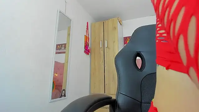 saralolo420 online show from December 20, 6:13 pm