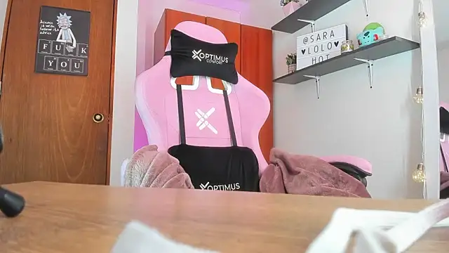 saralolo420 online show from February 11, 9:14 pm