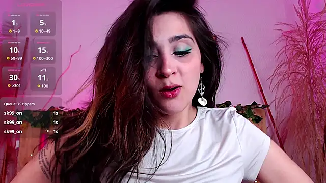 emily amaya online show from December 7, 4:31 am