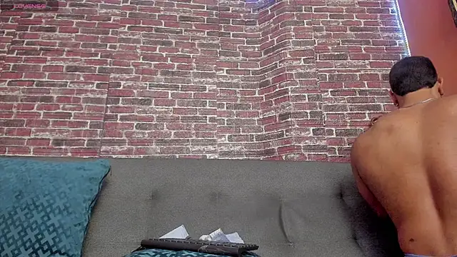 Snapshot of curt_xxx chatting on January 18, 2:58 am curt xxx online show from January 18, 2:58 am