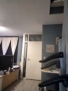 Knuffelstaaf123 online show from March 19, 3:52 am